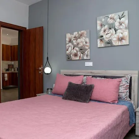 Ocean Pearl Apartment